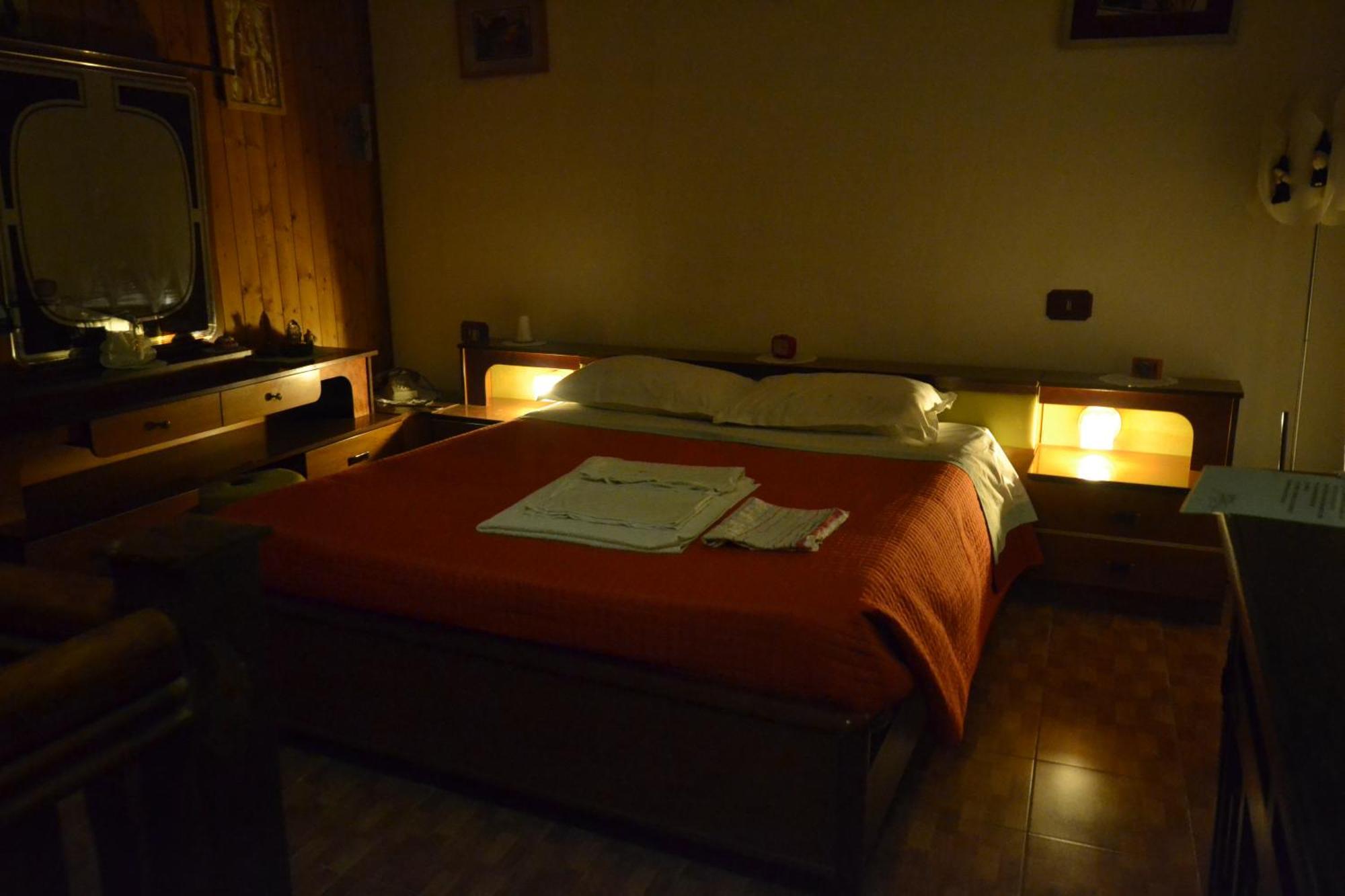 Casa Vacanze Mingos Lodio Di La Carpineta ภายนอก รูปภาพ